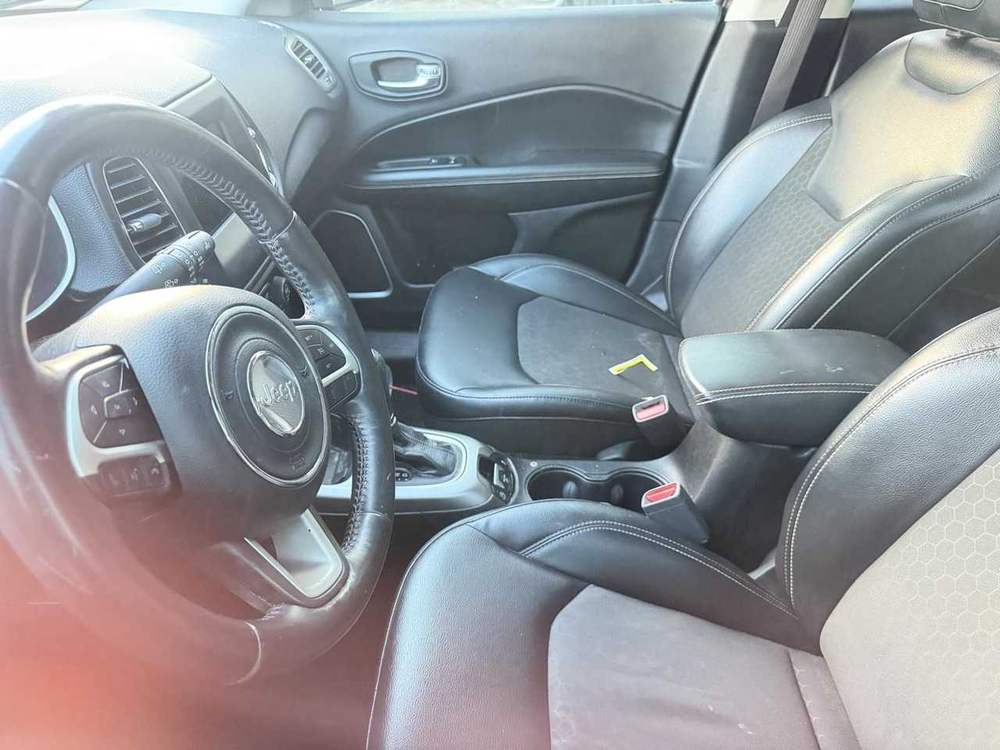 2018 Jeep Compass Latitude - photo
